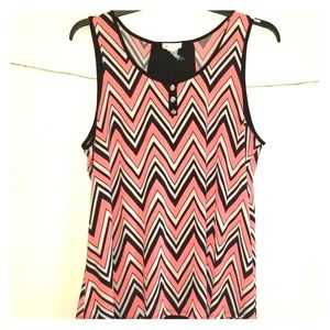 Cute salmon colored tank top. 3x